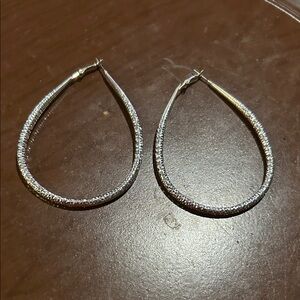 Elegant Silver Tone Hoop Earrings!
